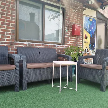 Private Roof Garden House w2BR Hongdae Hapjeong Han River 외국인전용