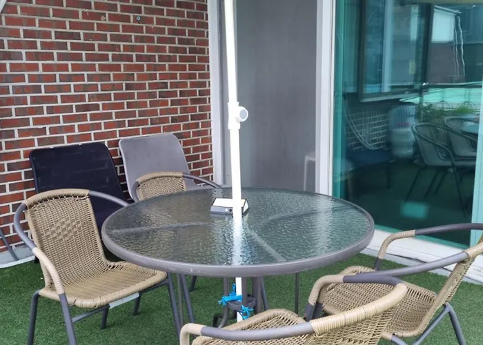Hongdae Sky View Private Roof Garden 2br 2qb 1ssb 합정역 5분 단독하늘정원 * Seoul